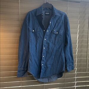 Wrangler Men's Dark Blue Casual Shirt